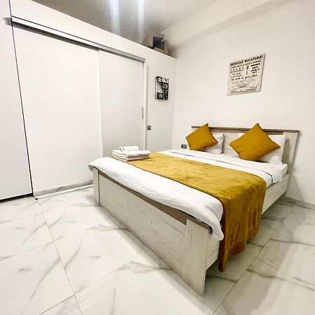 Апартаменты White 2 Бухарест Экстерьер фото